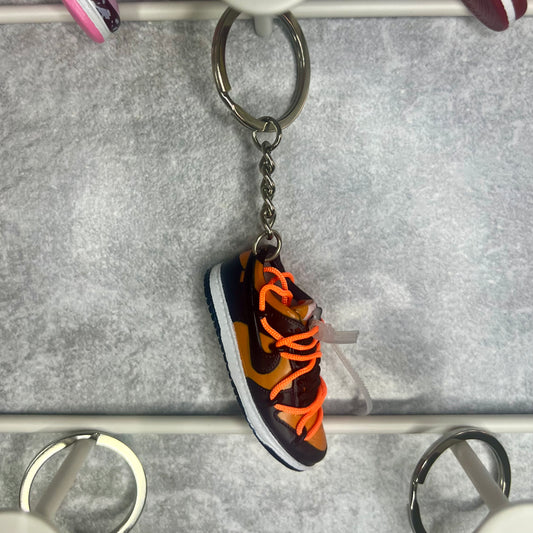 Off-White x Dunk Low 'University Gold' Keyring