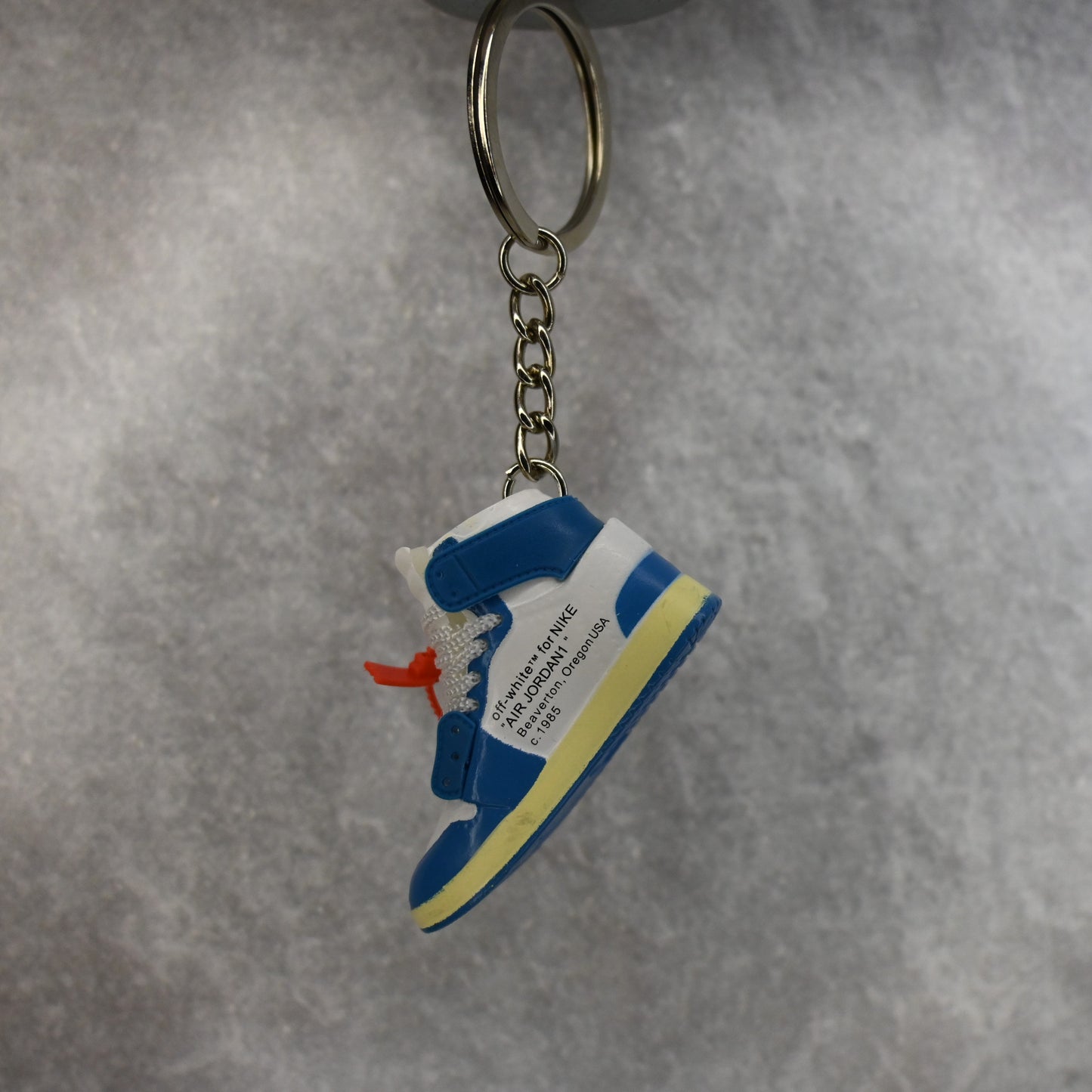 Off-White x Air Jordan 1 Retro High OG 'UNC' Keyring