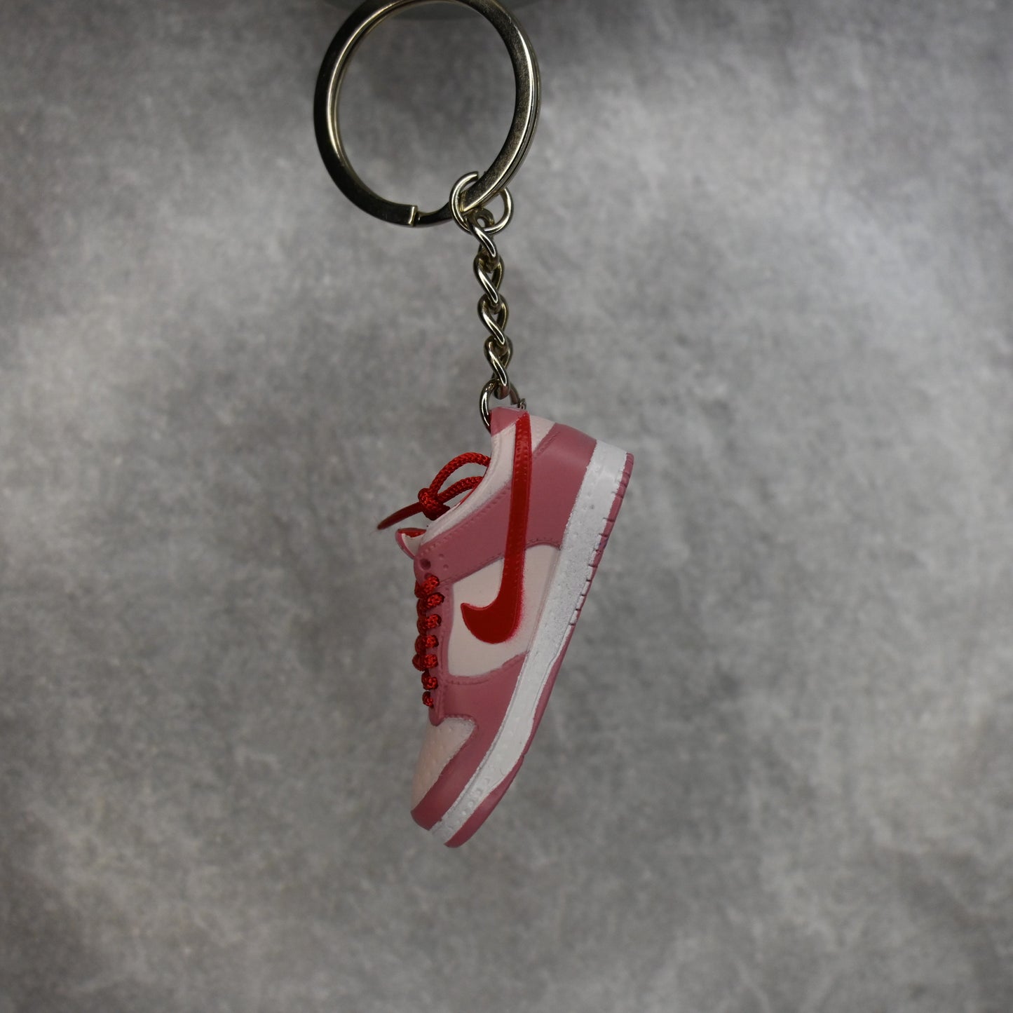 StrangeLove x Dunk Low SB 'Valentine's Day' Keyring