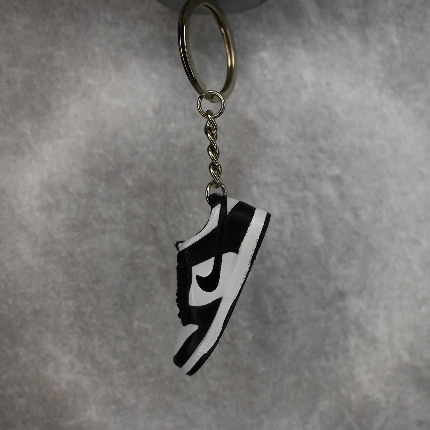 Dunk Low 'Panda' Keyring