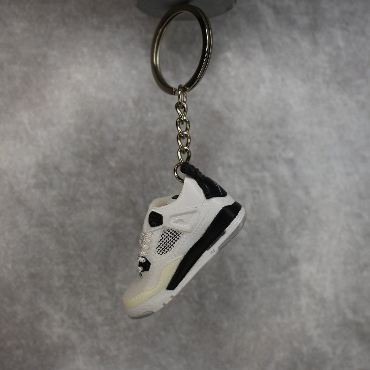 Air Jordan 4 Retro 'Military Black' Keyring