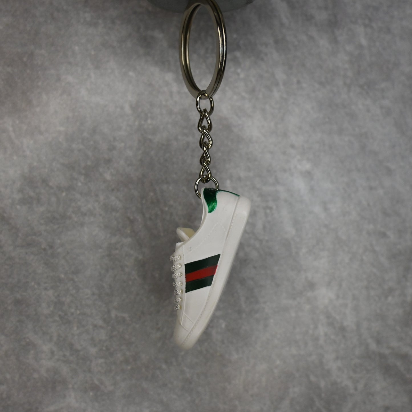 Gucci Ace Low 'Bee Embroidered' Keyring